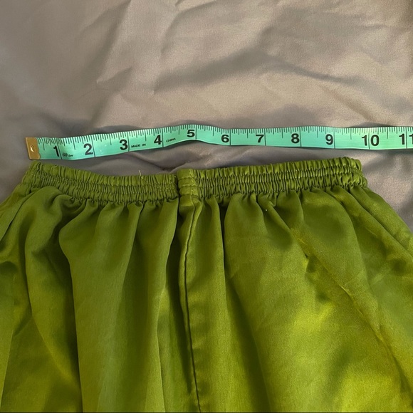 💚 Pakistani 3 pc. Suit/ Outfit - Picture 9 of 10